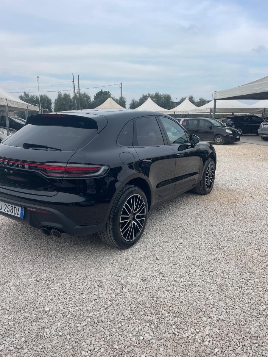 PORSCHE - Macan - 2.0 T