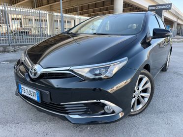 Toyota Auris 1.6 D-4D magnifica starfull