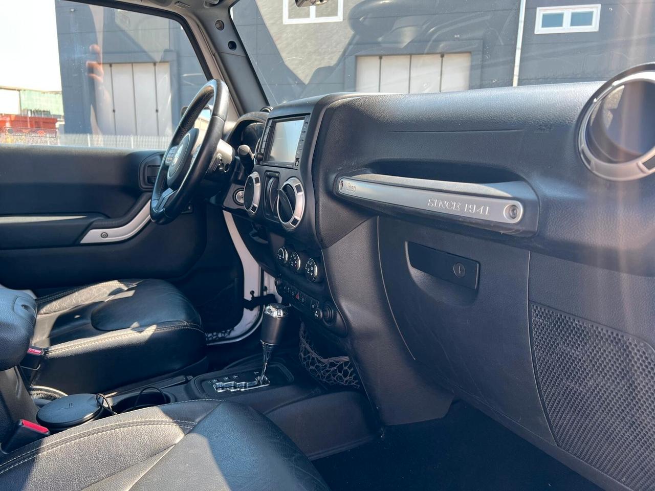 Jeep Wrangler 2.8 CRD DPF Sahara Auto