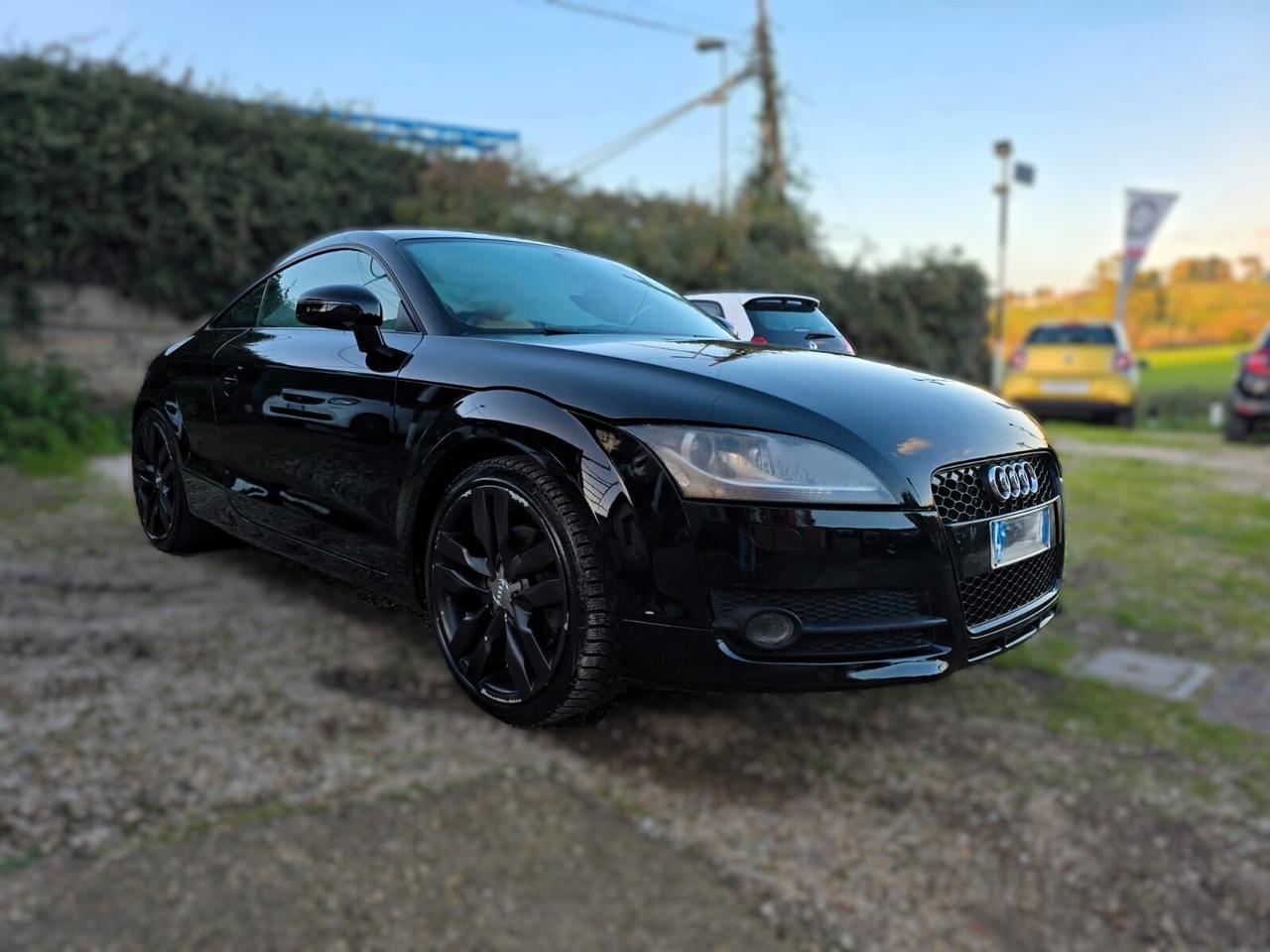 Audi TT Coupé 2.0 TFSI S-LINE