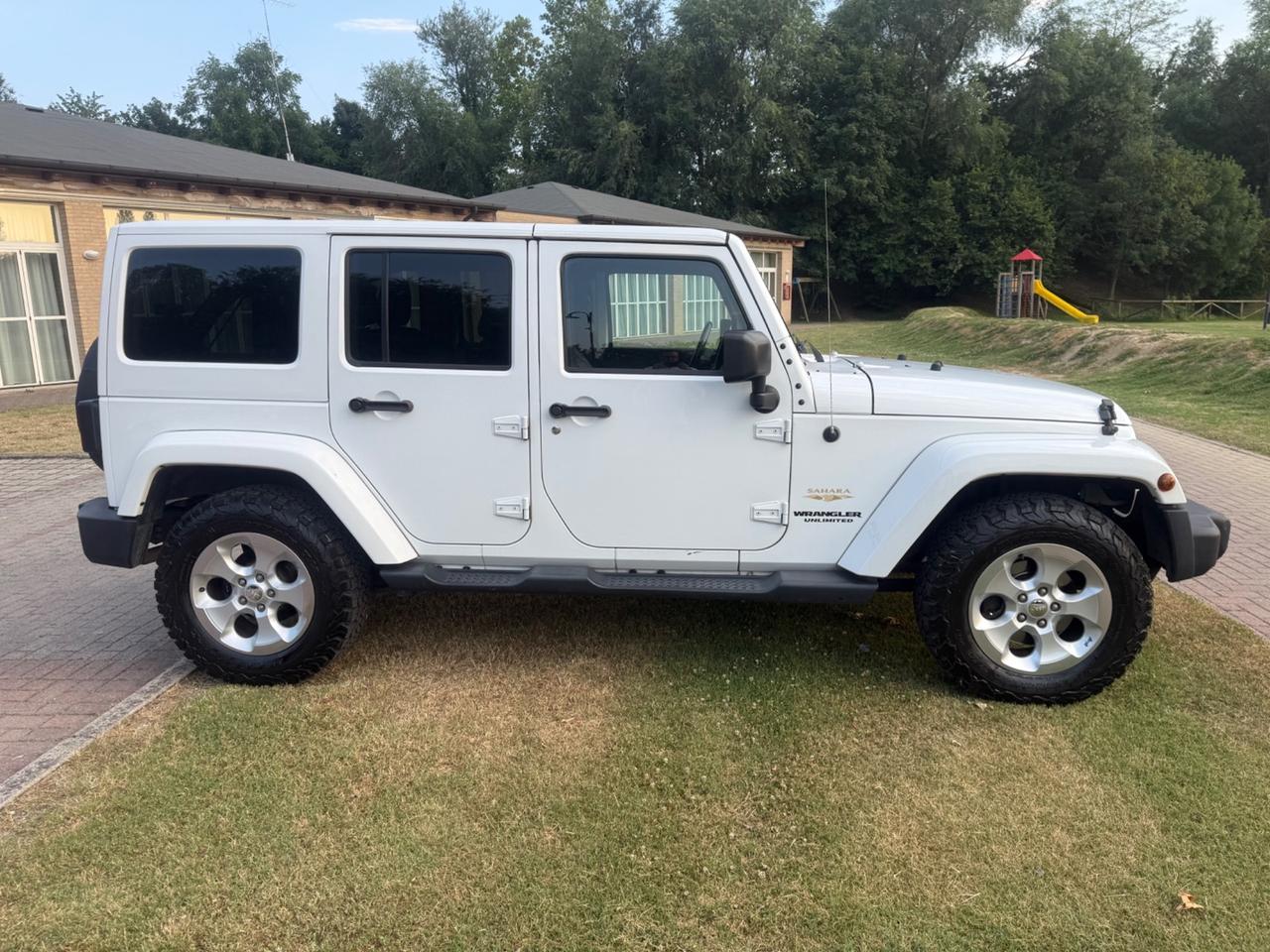Jeep Wrangler Unlimited 2.8 CRD DPF Sahara