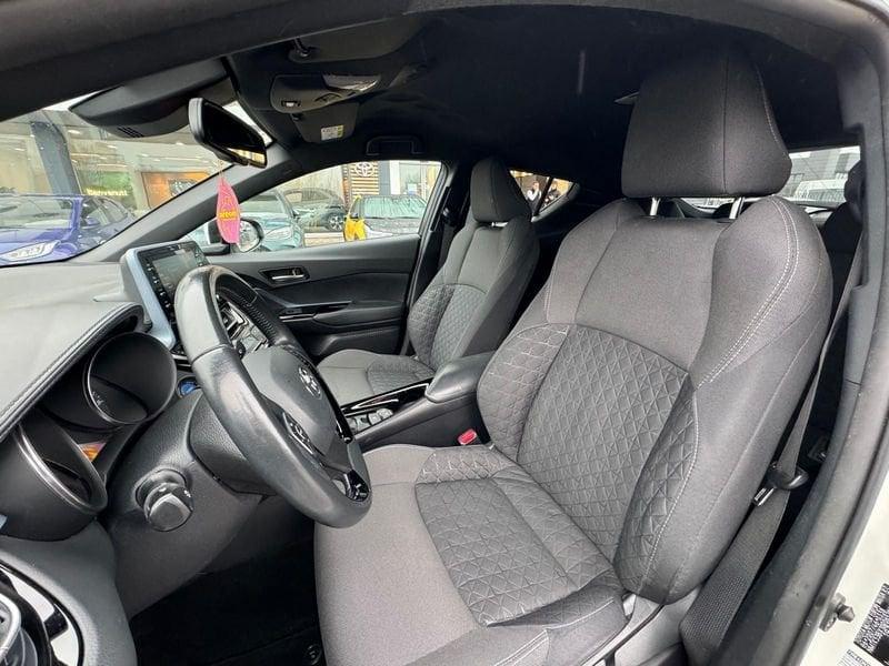 Toyota C-HR C-HR 2.0 Hybrid E-CVT Comfort