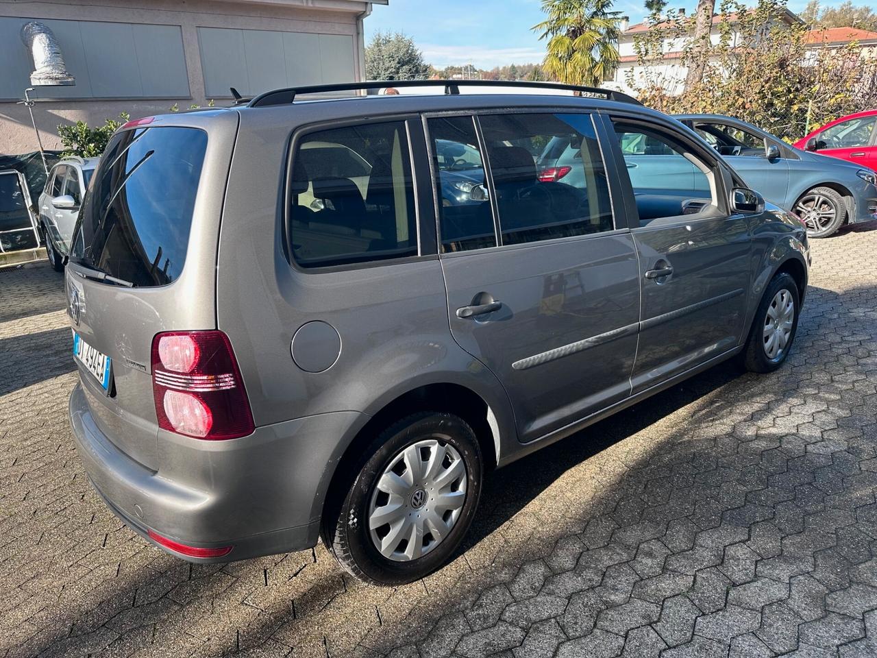 Volkswagen Touran 2.0 Trendline Ecofuel* 7POSTI