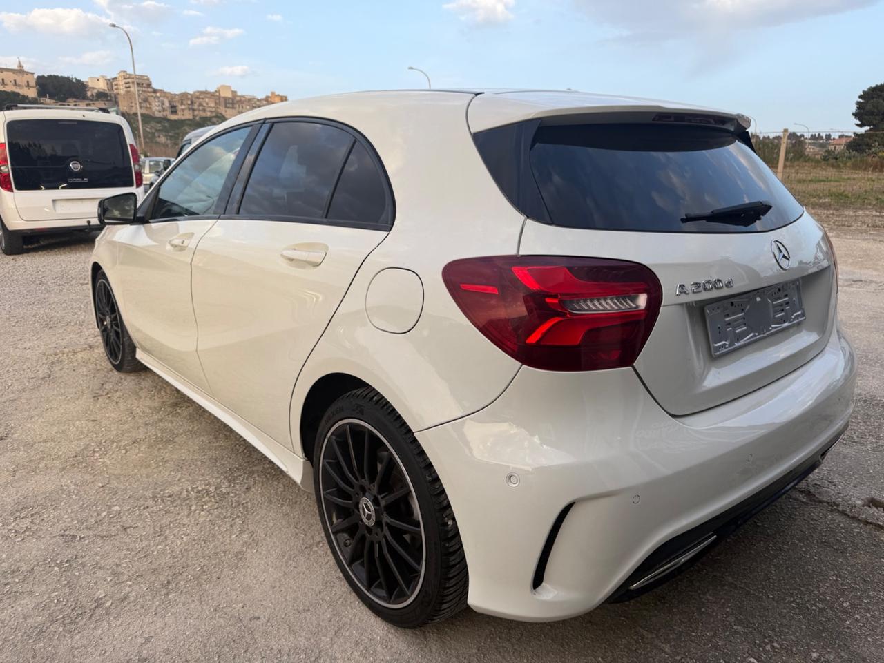 Mercedes-benz A 200 A 200 d Premium