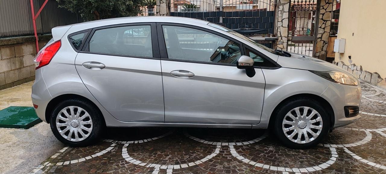 Ford Fiesta 1.5 TDCi 75CV 5 porte Business