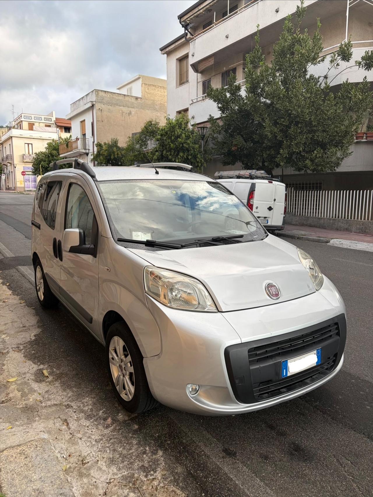 FIAT QUBO 1.4 8V 77CV FULL Natural Power CHIAMA