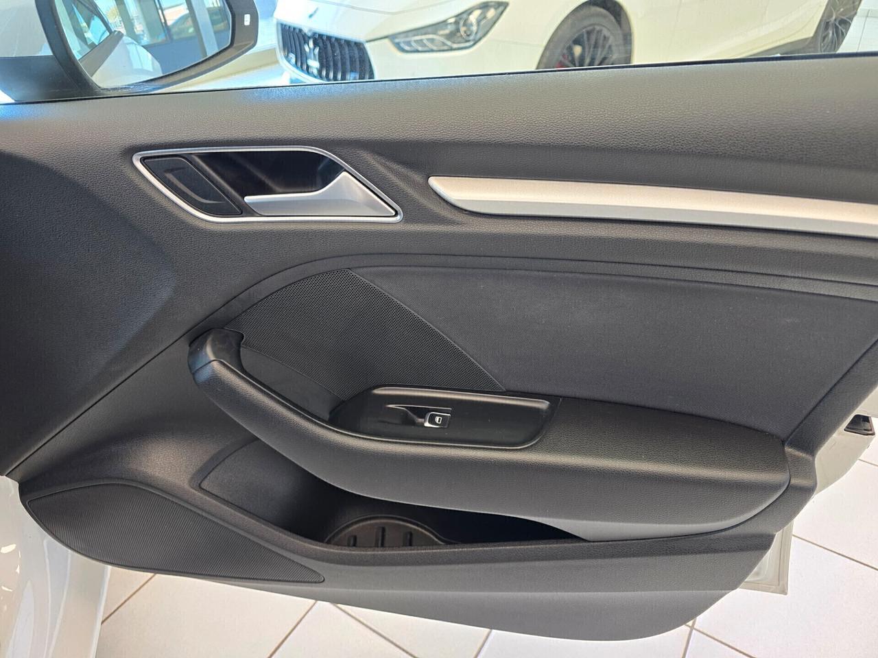 Audi A3 Sedan 1.6 TDI 110cv Ambition