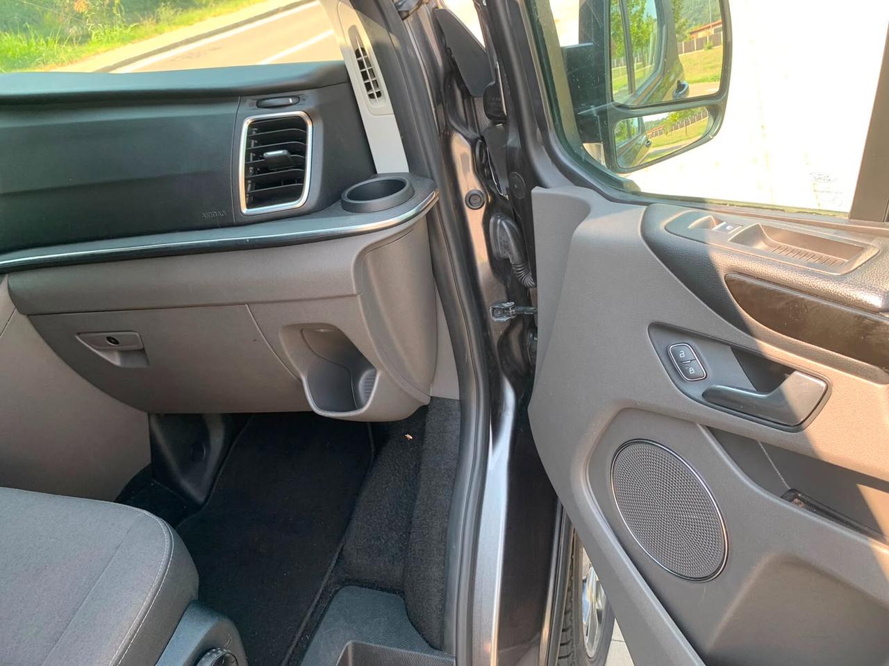 Ford Tourneo Custom 320 2.0 EcoBlue 130CV aut. PL Titanium