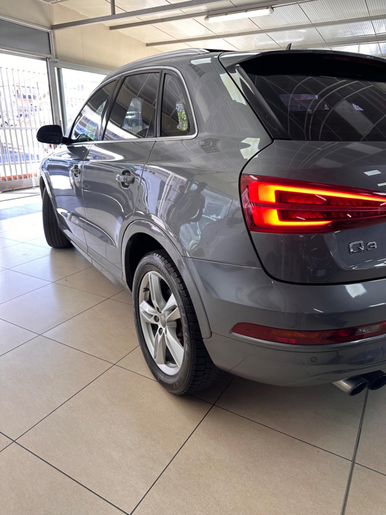 Audi Q3 2.0 TDI 150 CV quattro S tronic Sport