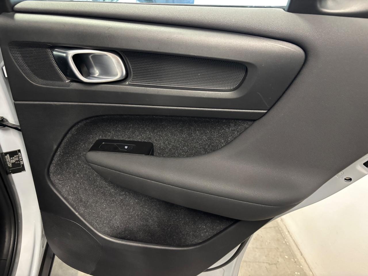 Volvo XC40 1.5 BENZ T2 GREY|PARI AL NUOVO|
