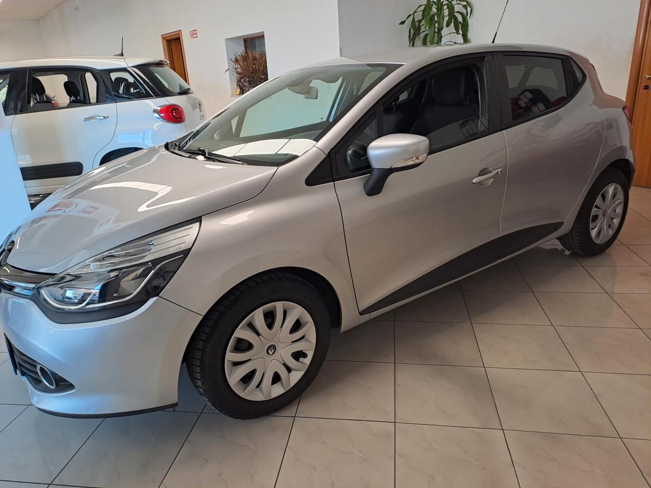 Renault Clio 1.2 75CV 5 porte Live