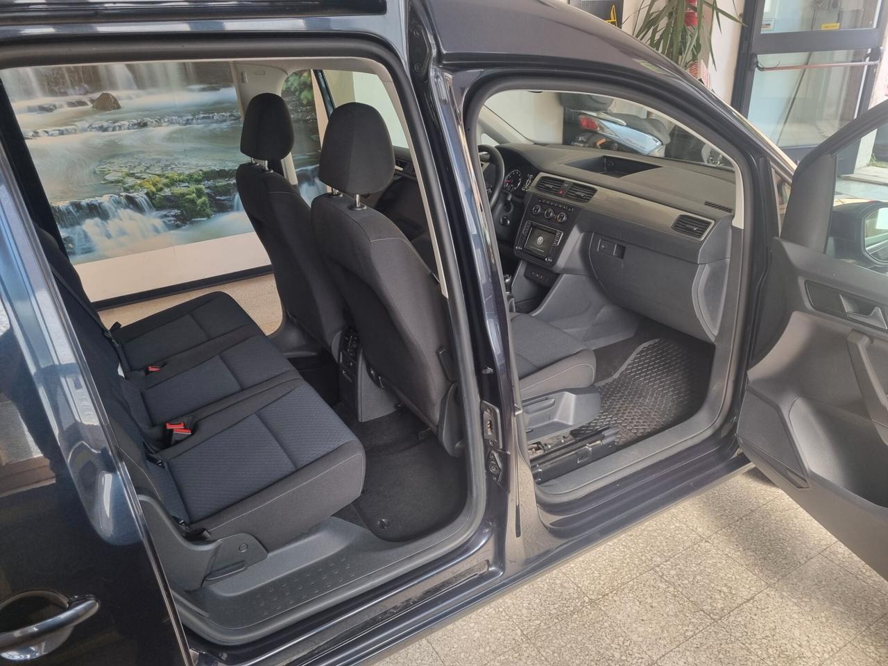 Volkswagen Caddy 1.4 TGI Highline TELECAMERA, FRONT ASSIST, NAVI