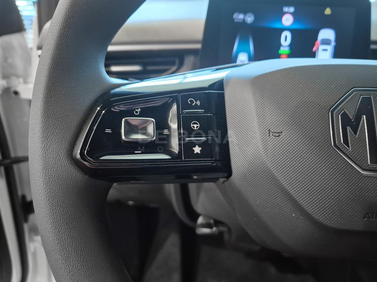 Mg MG3 1.5 hybrid+ standard auto