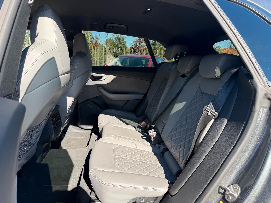 Audi Q8 45TDI QUATTRO S-LINE 231CV - 2020