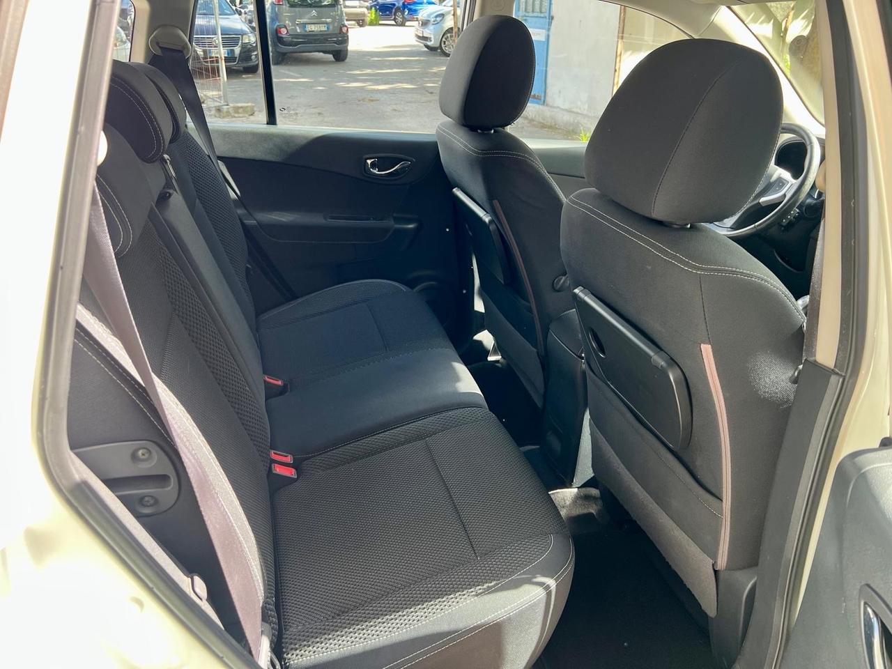 RENAULT KOLEOS 2.0 dci4x4 Luxe - 2012