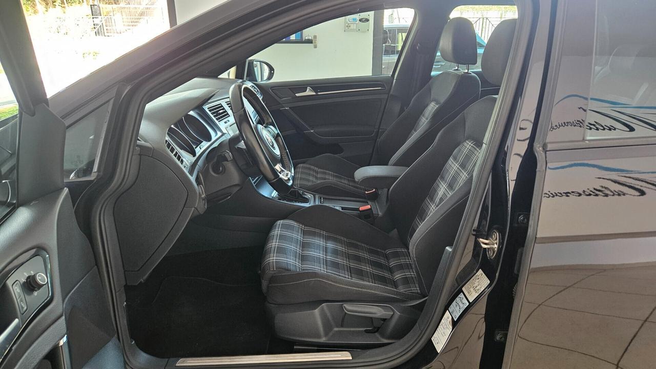 Volkswagen Golf GTD 2.0 TDI DSG 5p. Tetto Apribile