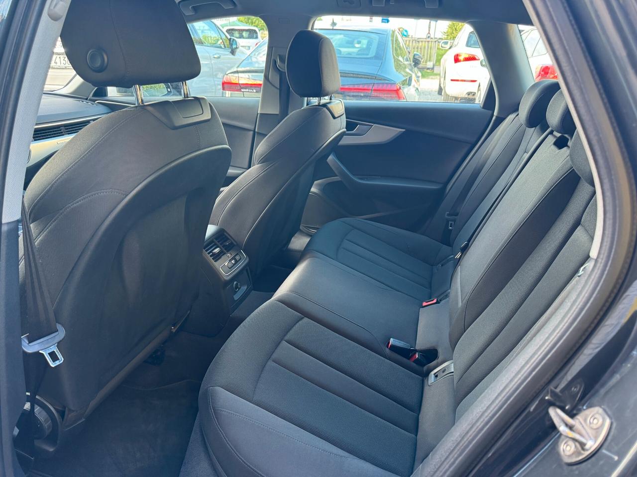 Audi A4 Avant 2018 2.0 TDI 190 CV quattro
