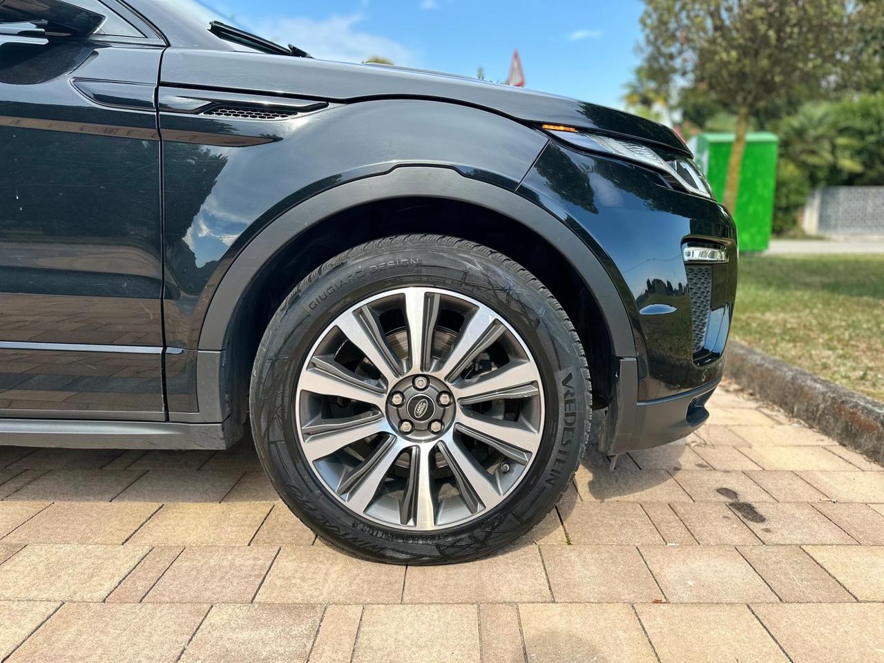 Range Rover Evoque 2.0 TD4 150 CV 5p. HSE Dynamic Black edition