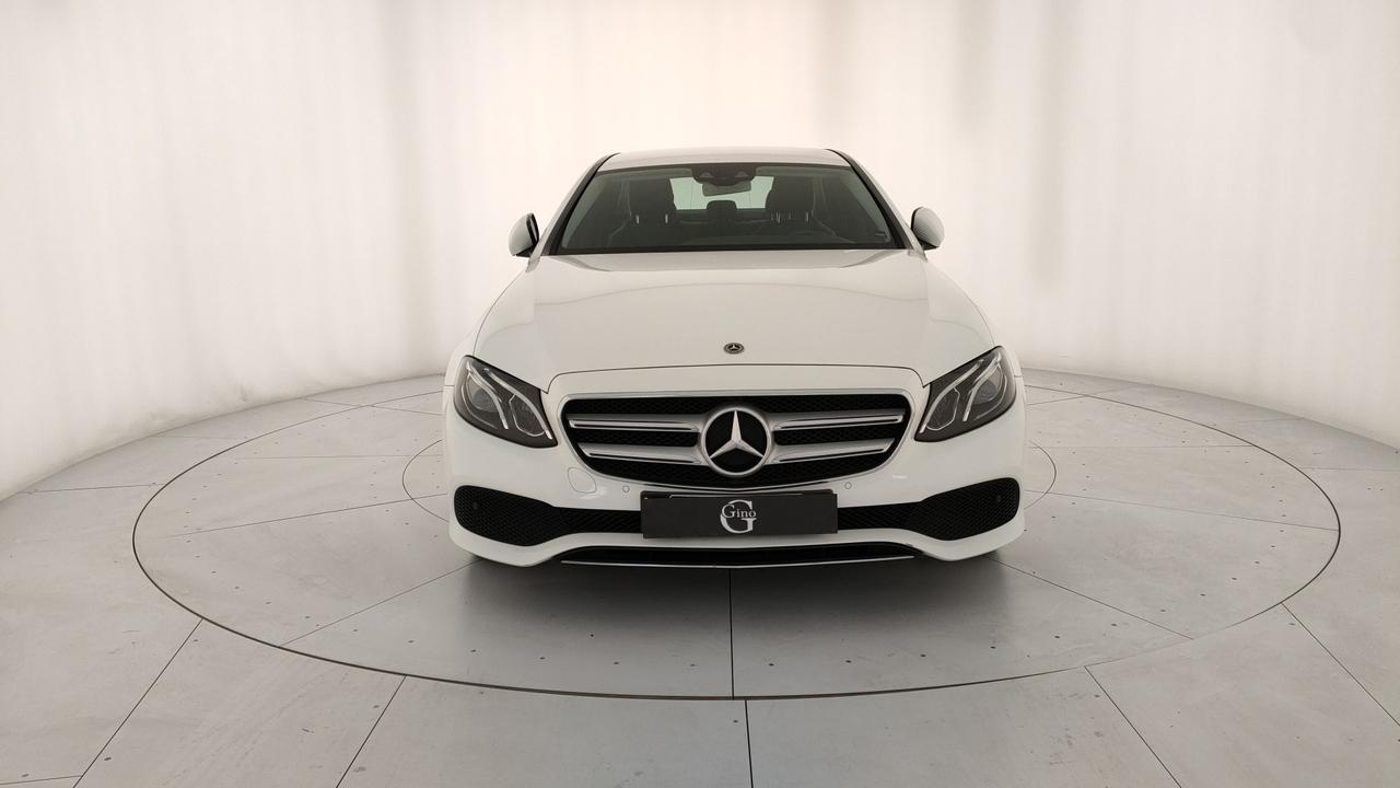 Mercedes-Benz E 220 d Business Sport 4matic auto
