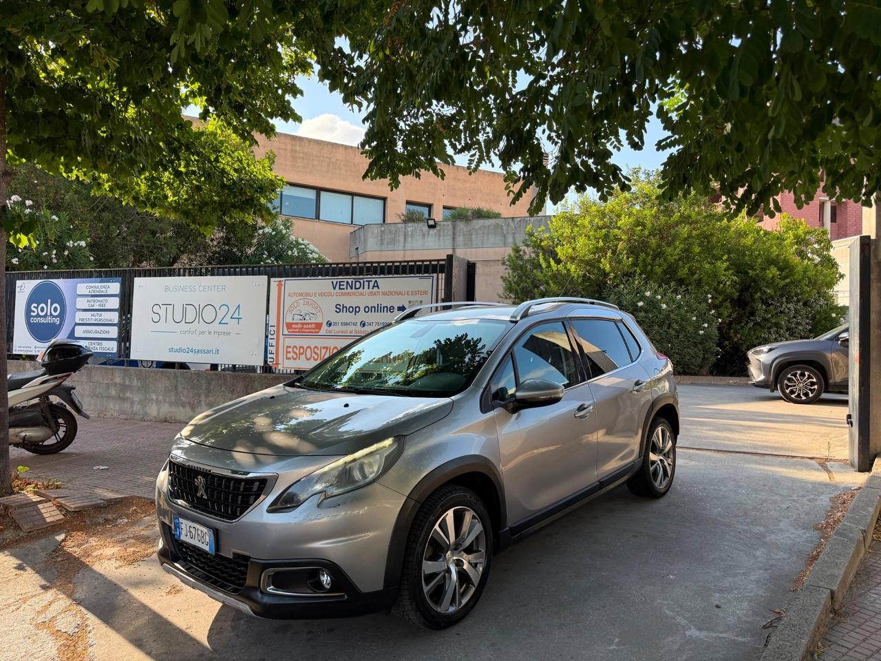 Peugeot 2008 BlueHDi 100 Allure