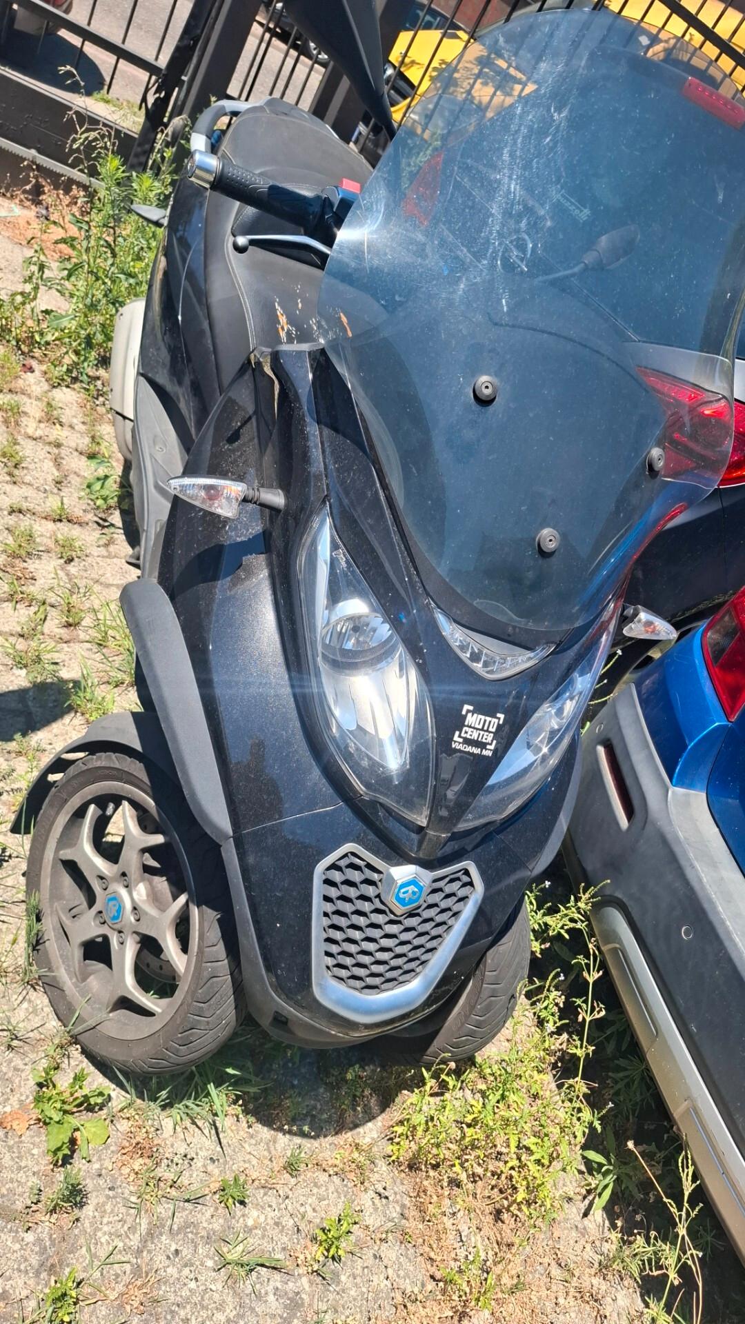 Piaggio MP3 300