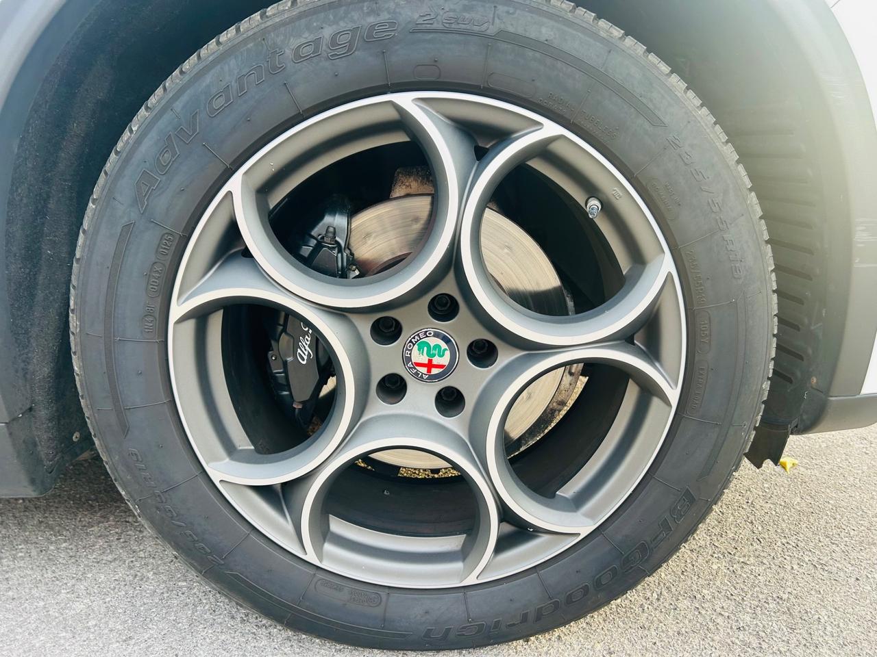 Alfa Romeo Stelvio 2.2 Turbodiesel 190 CV AT8 Q4 Sprint