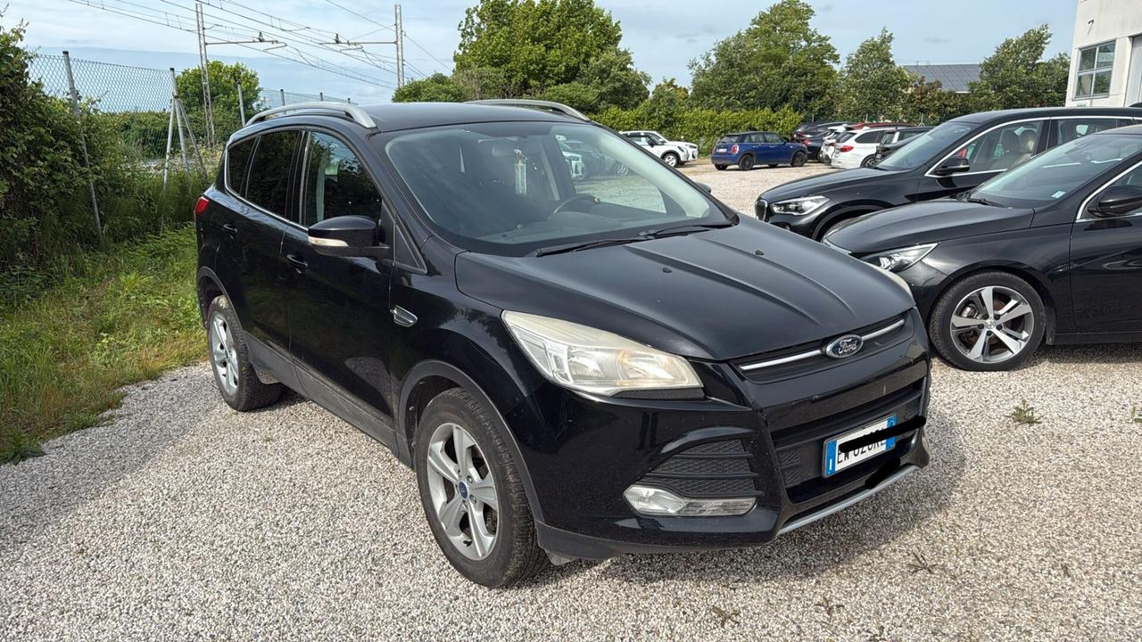 Ford Kuga 2.0 TDCI 120 CV S&S 2WD Titanium