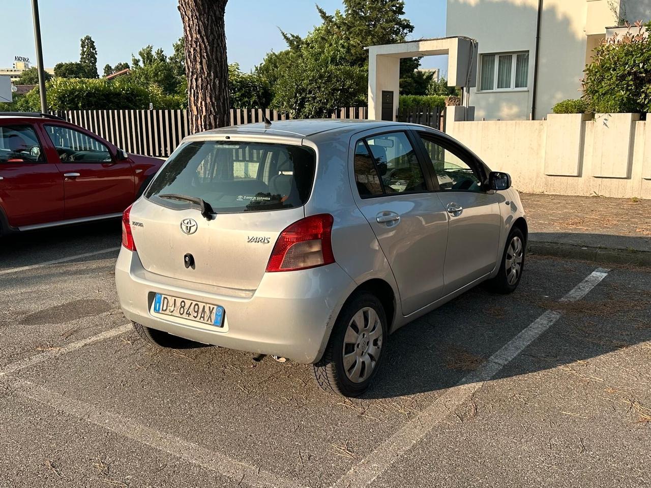Toyota Yaris 1.0 5 porte - NEOPATENTATI