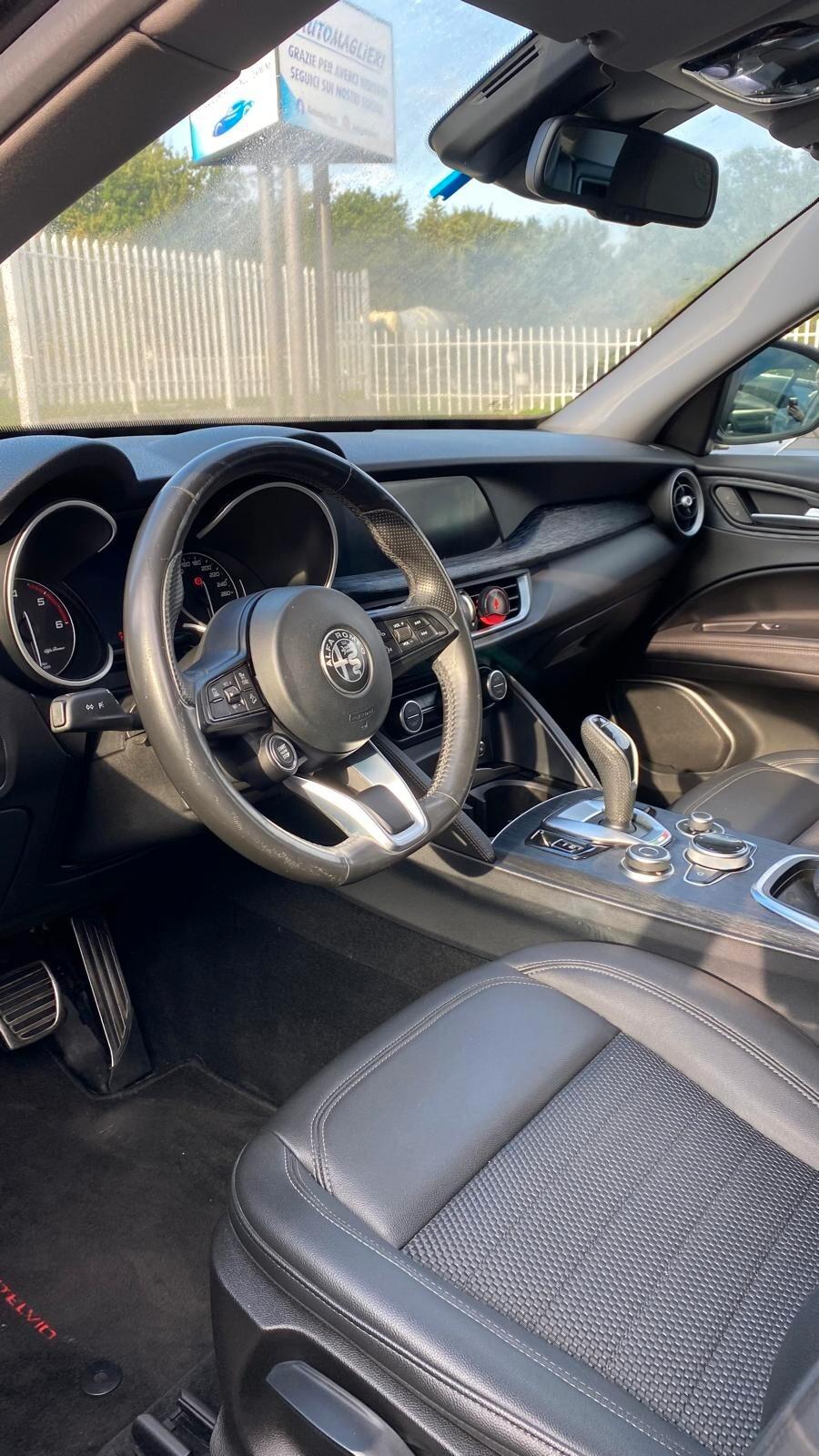 Alfa Romeo Stelvio 2.2 Turbodiesel 190 CV AT8 RWD Executive