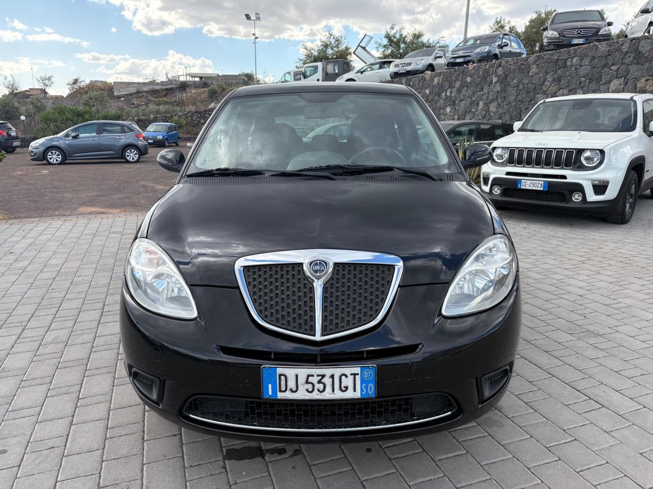 Lancia Ypsilon 1.2 Oro Neopatentati