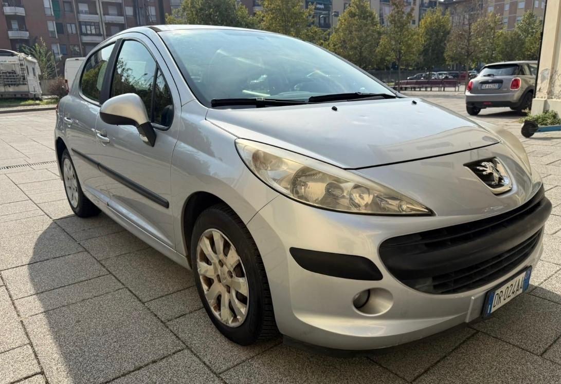 Peugeot 207 1.4 8V 75CV 5p. Energie Sport ECO GPL