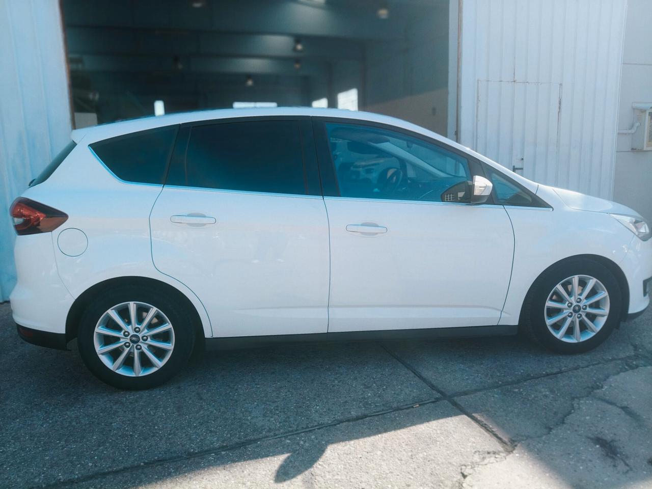 Ford C-Max 1.5 TDCi 95CV Titanium