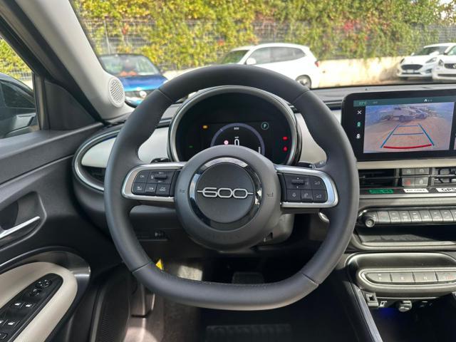 FIAT 600 1.2 HYBRID LA PRIMA DCT6 100cv