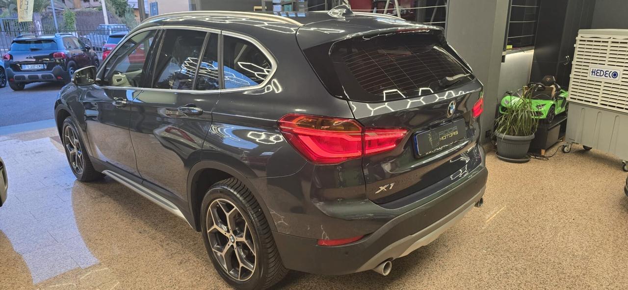 Bmw X1 sDrive18d xLine