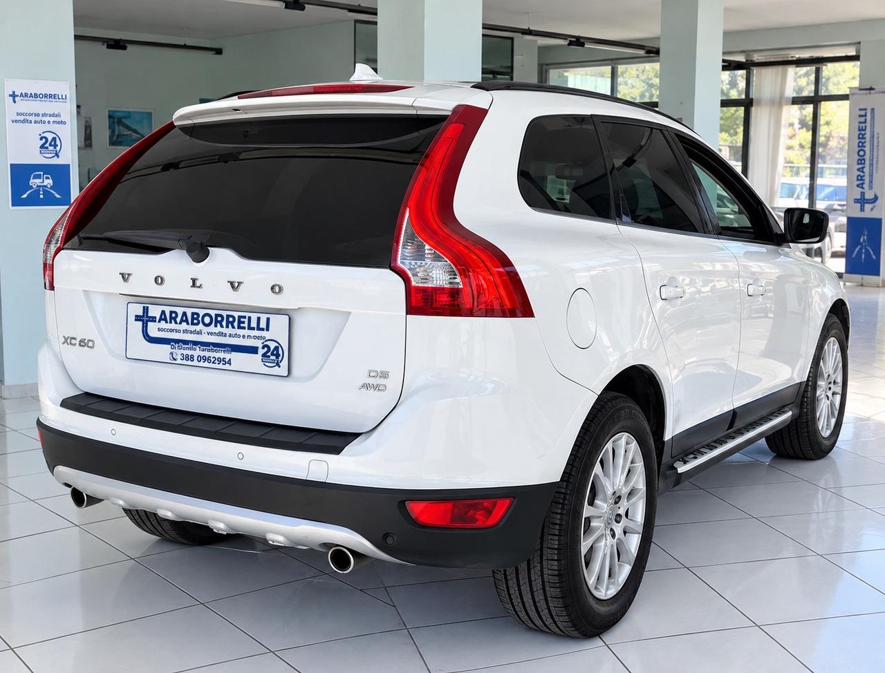 Volvo XC 60 XC60 D5 AWD Geartronic Summum