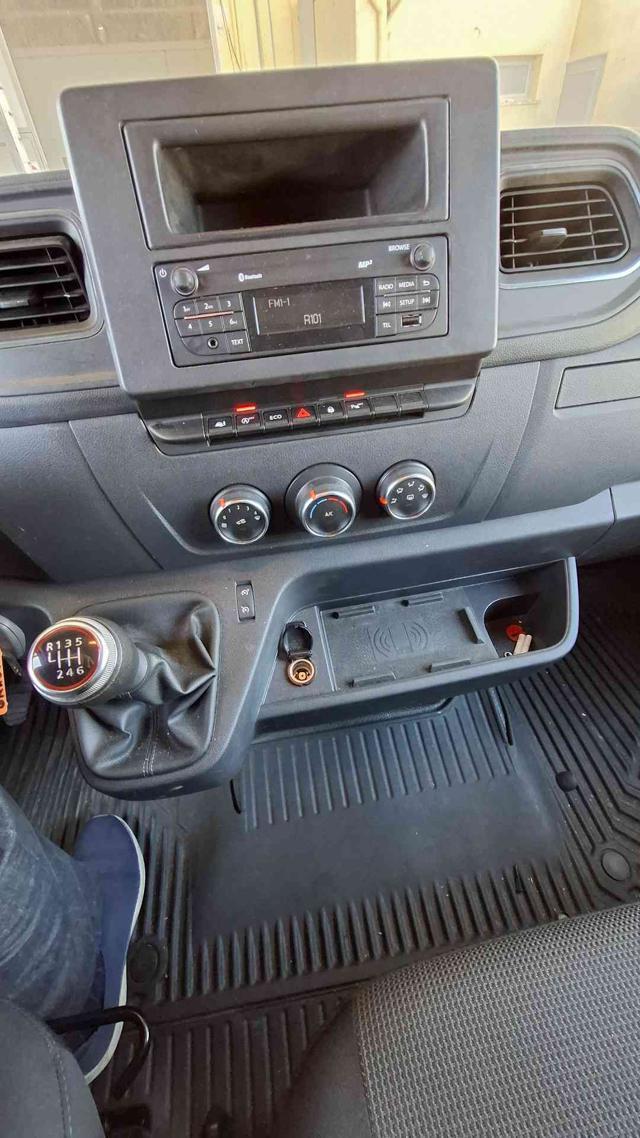 RENAULT Master T35 2.3 dCi PL-TA INCIDENTATO