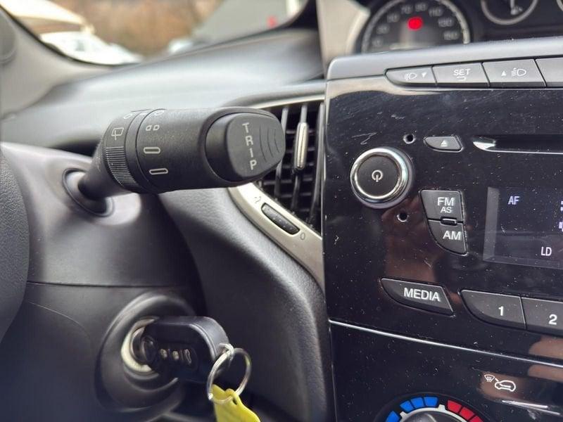 Lancia Ypsilon Ypsilon 5 porte 1.2 69cv Gold