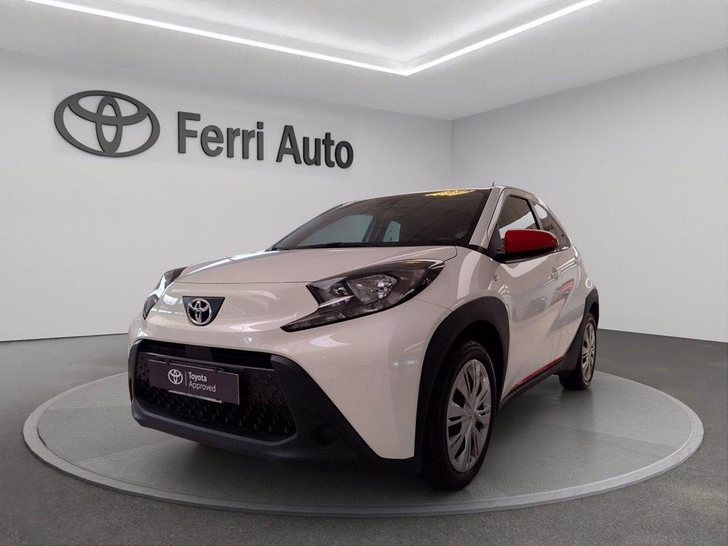 TOYOTA Aygo x 1.0 active 72cv del 2022