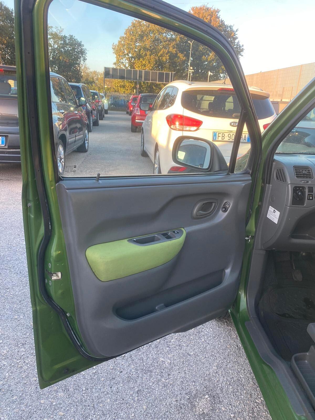 Opel Agila 1.0 12V Comfort