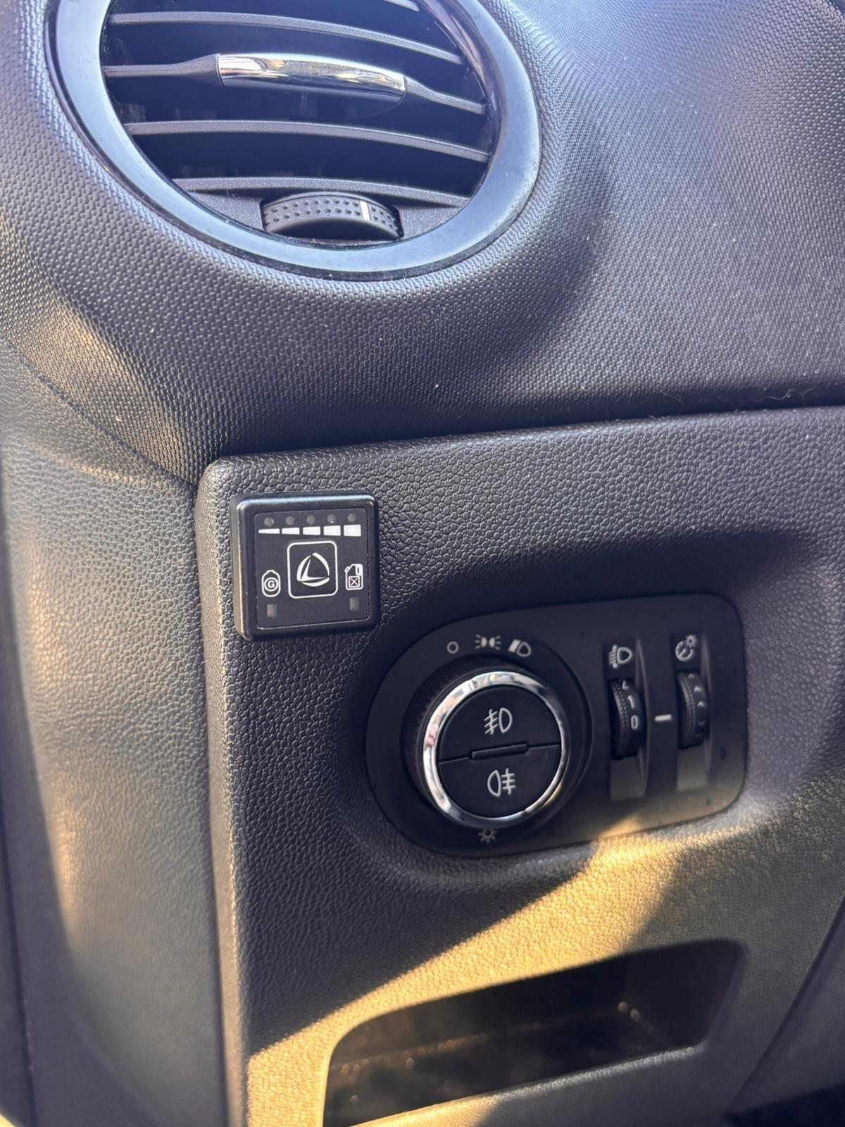 Opel Corsa 1.2 80CV 5 porte GPL-TECH Edition