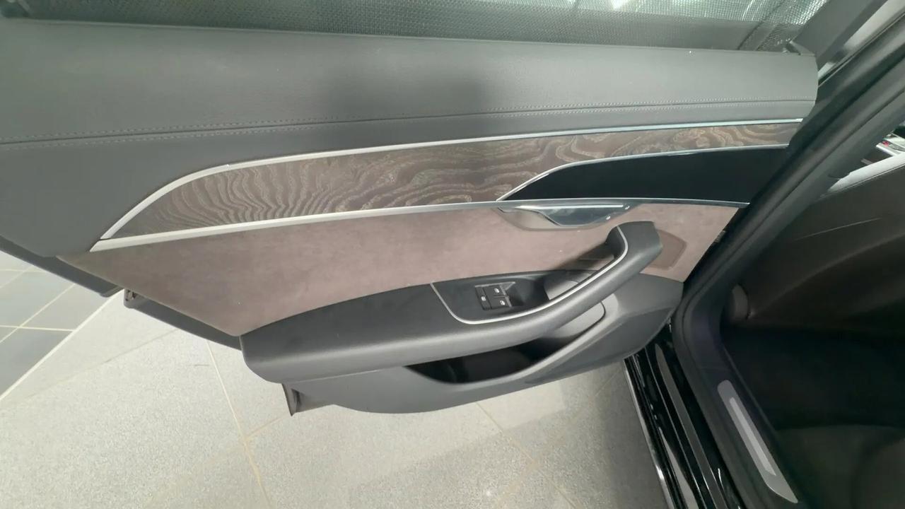 Audi A8 50 TDI 3.0 quattro tiptronic