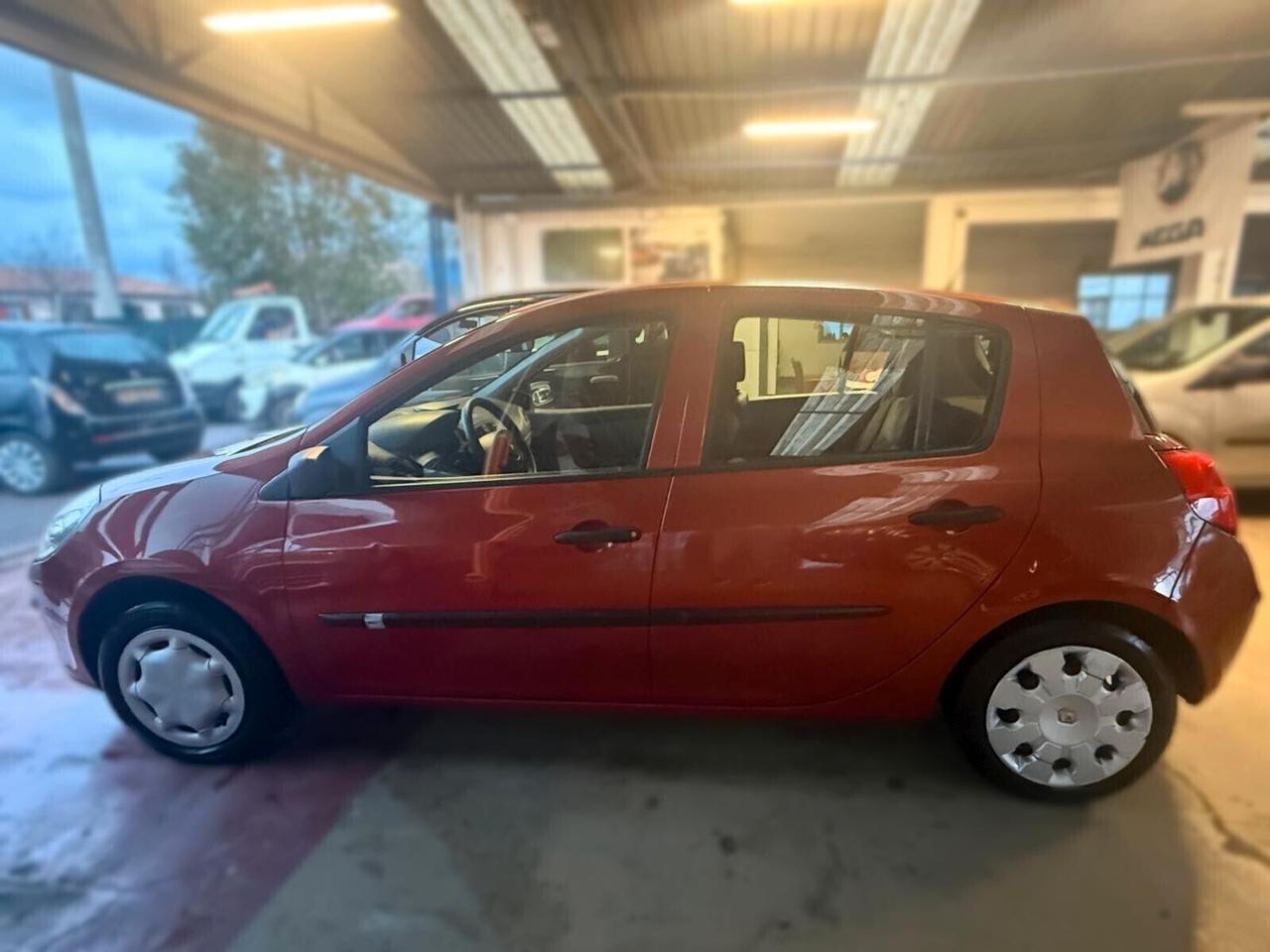 Renault Clio 1.2 16V 5 porte Dynamique Metano