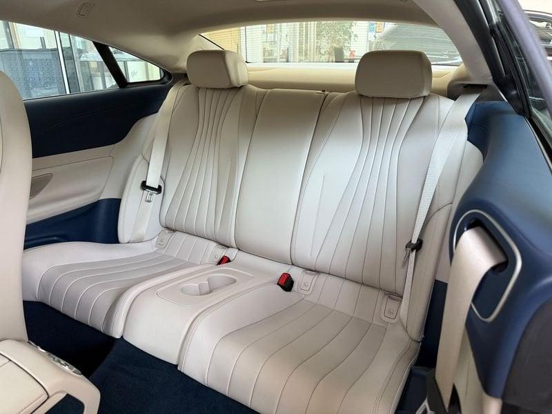 Mercedes-Benz Classe E Cpé E 220 d 4Matic Premium Plus