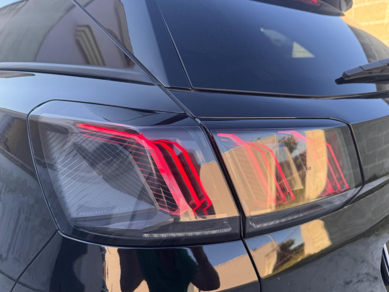 Peugeot 3008 BlueHDi 130 S&S Allure - 2021