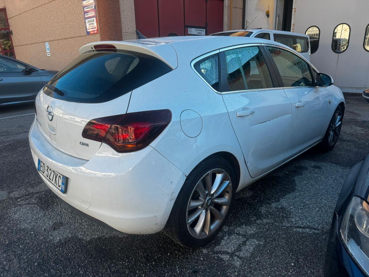 Opel Astra 1.7 CDTI 110CV 5 porte Elective