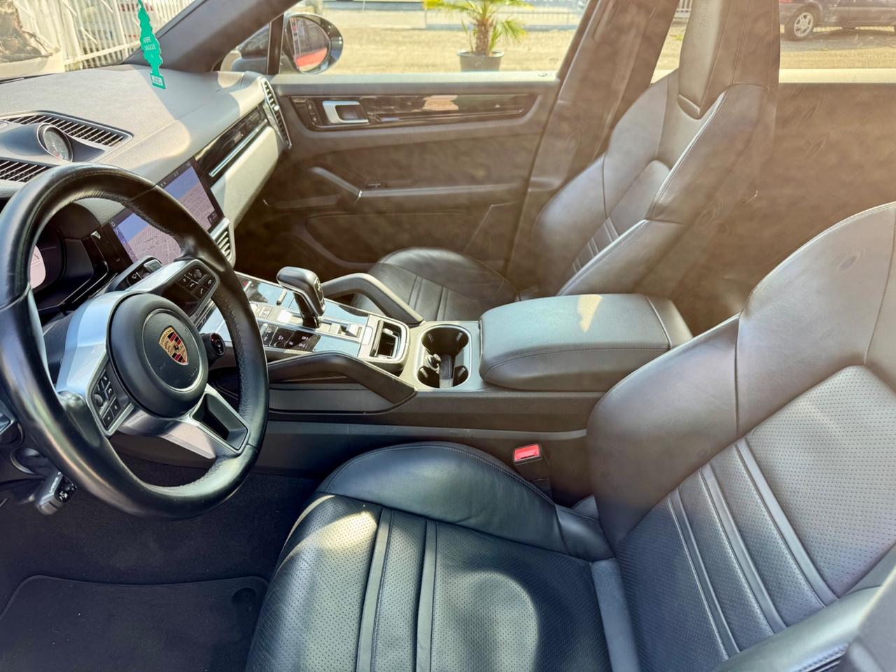 PORSCHE CAYENNE COUPE 3.0 340cv FULL (PERMUTO)
