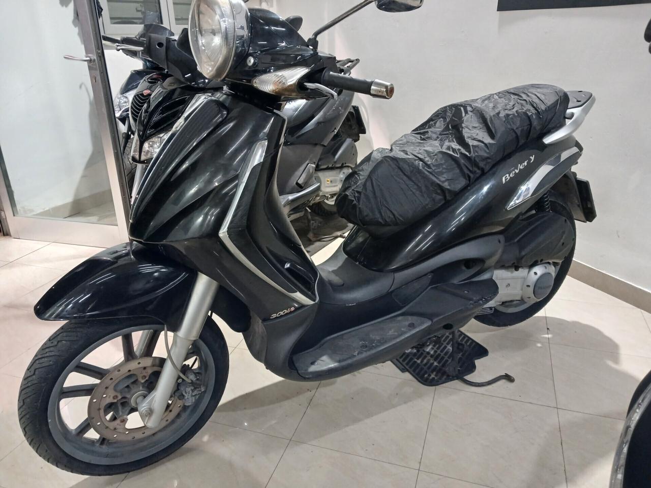 Piaggio Beverly 300 TOURER