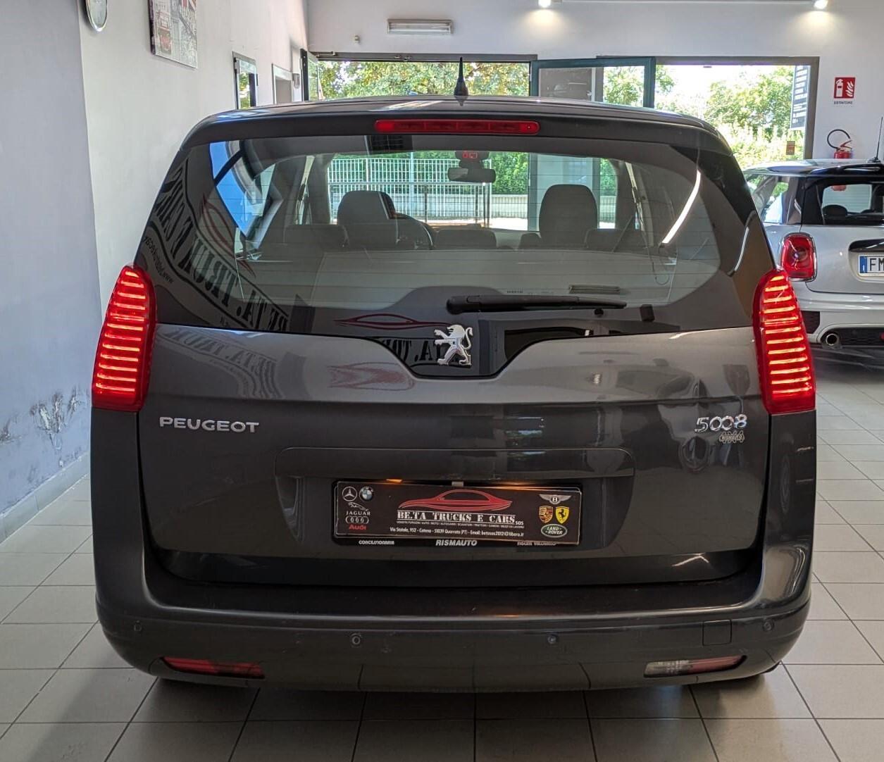 Peugeot 5008 1.6 HDi 115CV Business