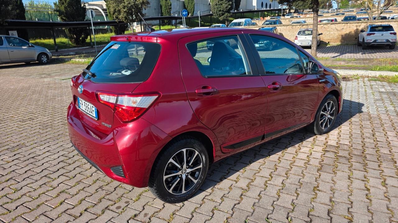 Toyota Yaris 1.5 Hybrid 5p Trend