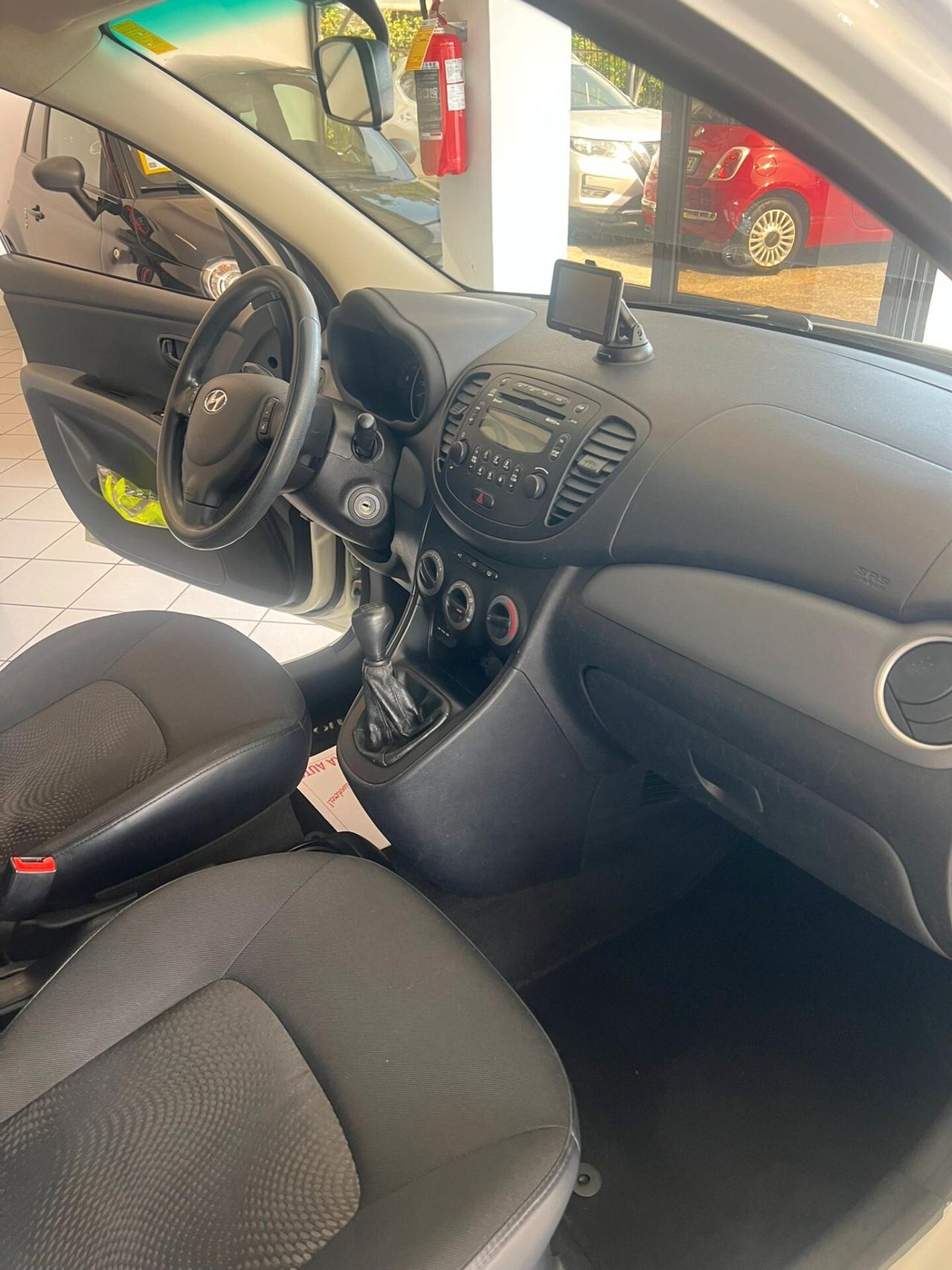 Hyundai i10 1.1 12V Sound Edition